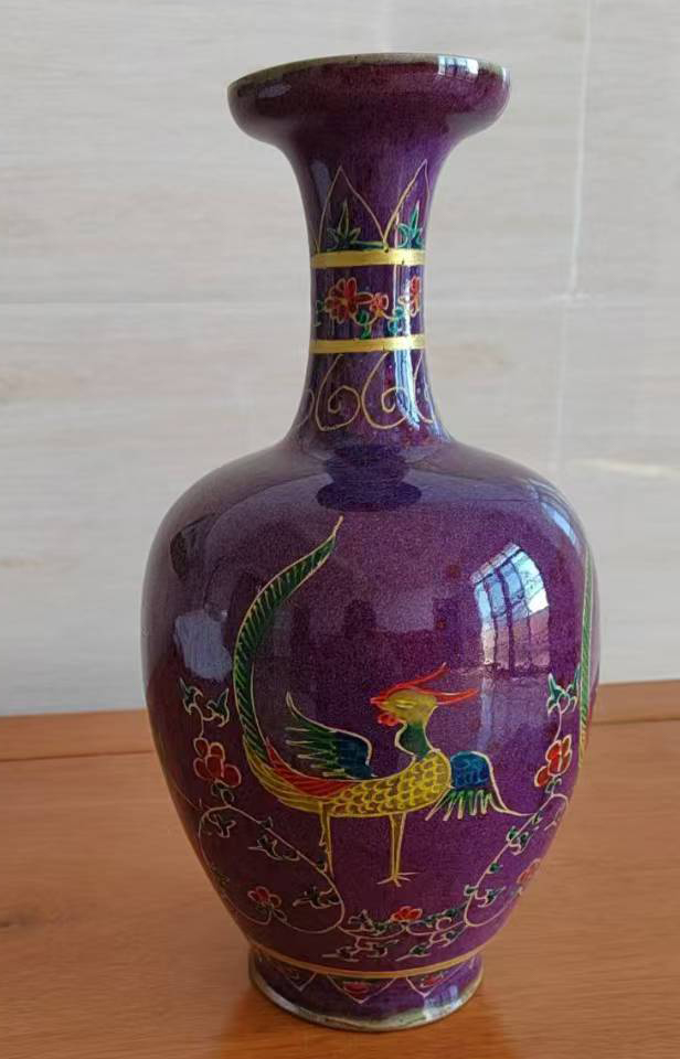 China vase-国际艺术品交易网