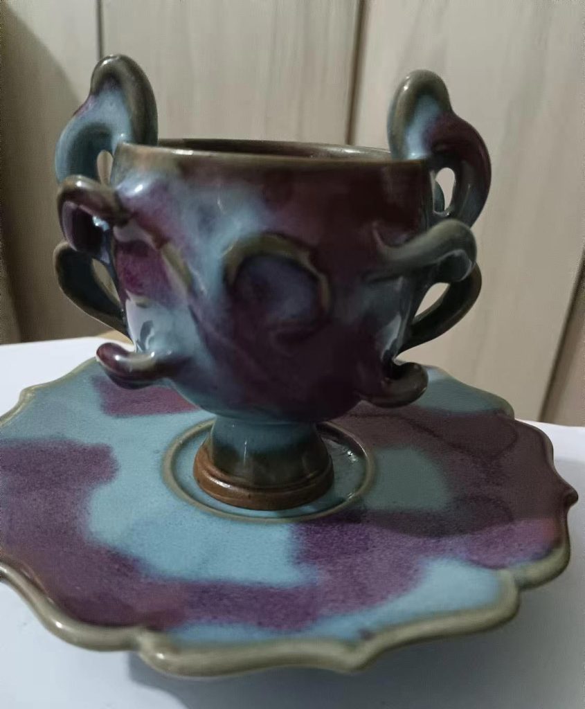 图片[1]-A set of tea cups and saucer in Song Junyao-国际艺术品交易网