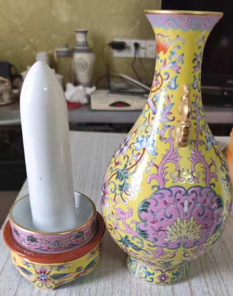 Enamel Emperor Series Jade Pot Spring Bottle-国际艺术品交易网