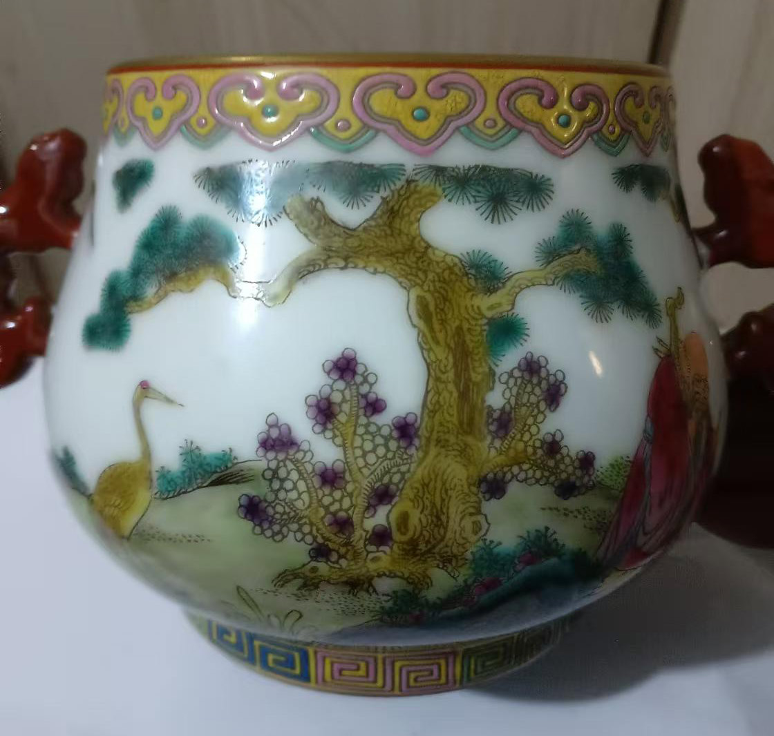 Enamel porcelain bottle-国际艺术品交易网