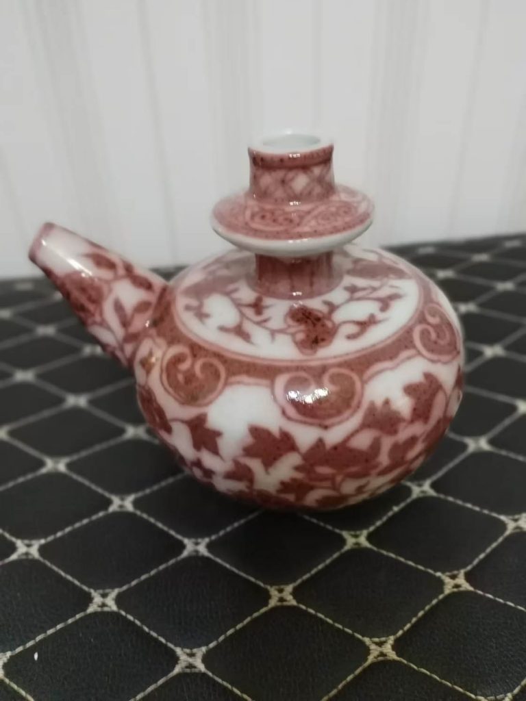 图片[1]-Glazed red kettle-shaped porcelain-国际艺术品交易网