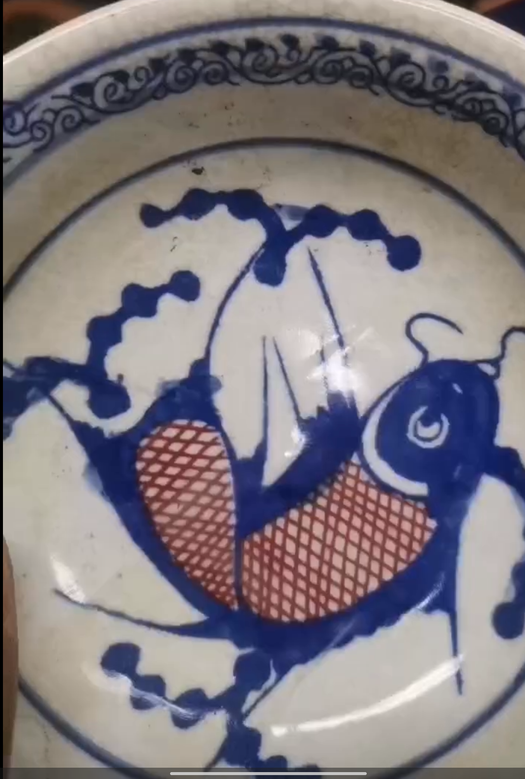 Jingdezhen hand-painted blue and white glaze red carp porcelain-国际艺术品交易网