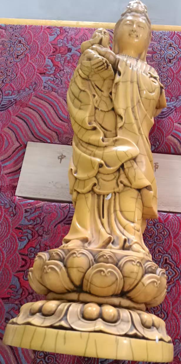 Qing Dynasty Qianlong annual Guanyin-国际艺术品交易网