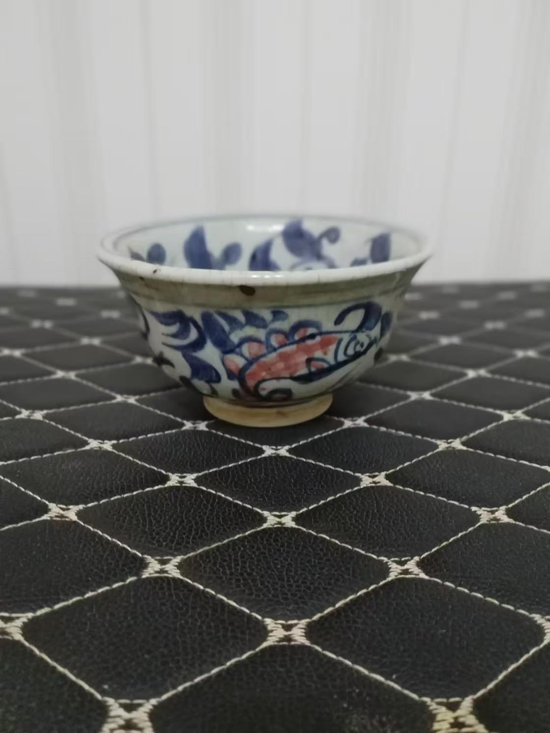 The beginning of the film is an old bowl.-国际艺术品交易网