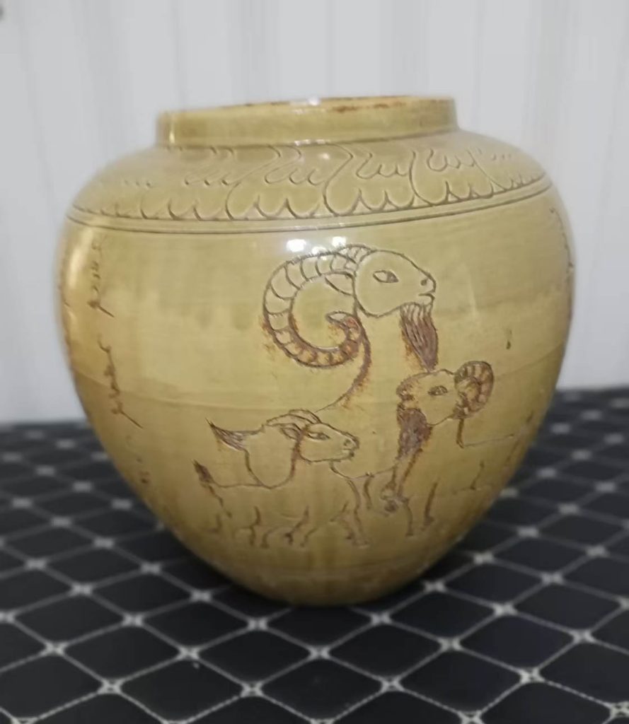 图片[1]-Yaozhou kiln yellow three sheep Kaitai-国际艺术品交易网