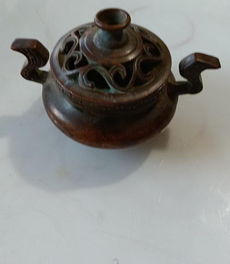 Antique incense burner, old lion burner, three-legged old-fashioned stove, household incense burner-国际艺术品交易网