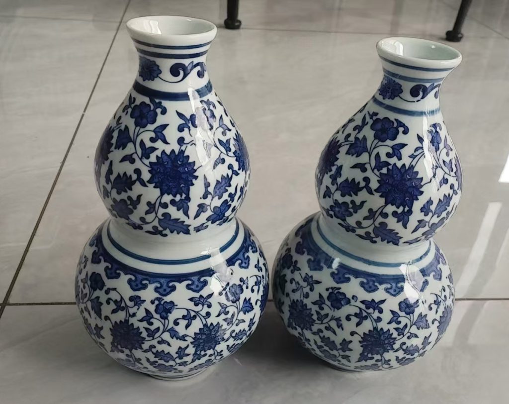 图片[1]-Blue and white porcelain gourd bottle-国际艺术品交易网