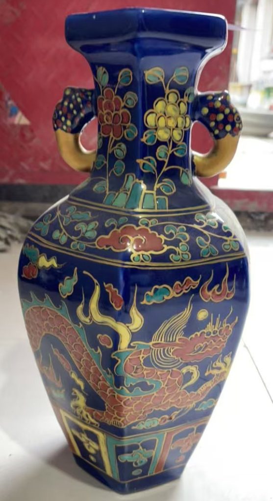 图片[1]-Daming Xuande annual double-ear porcelain bottle-国际艺术品交易网