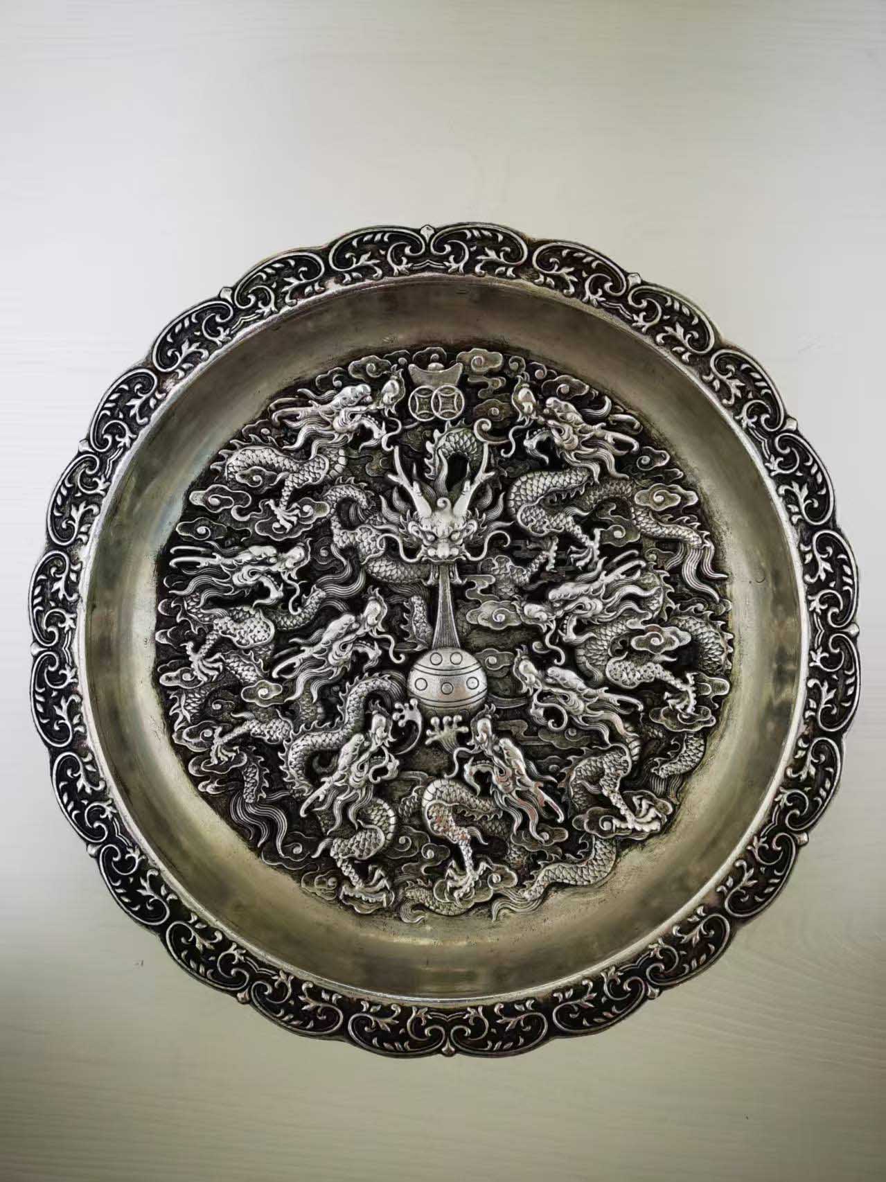 Embossed copper Jiulong plate-国际艺术品交易网