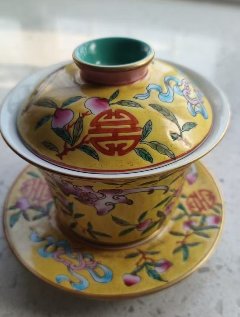 图片[1]-Enamel ceramic tea bowl with lid-国际艺术品交易网