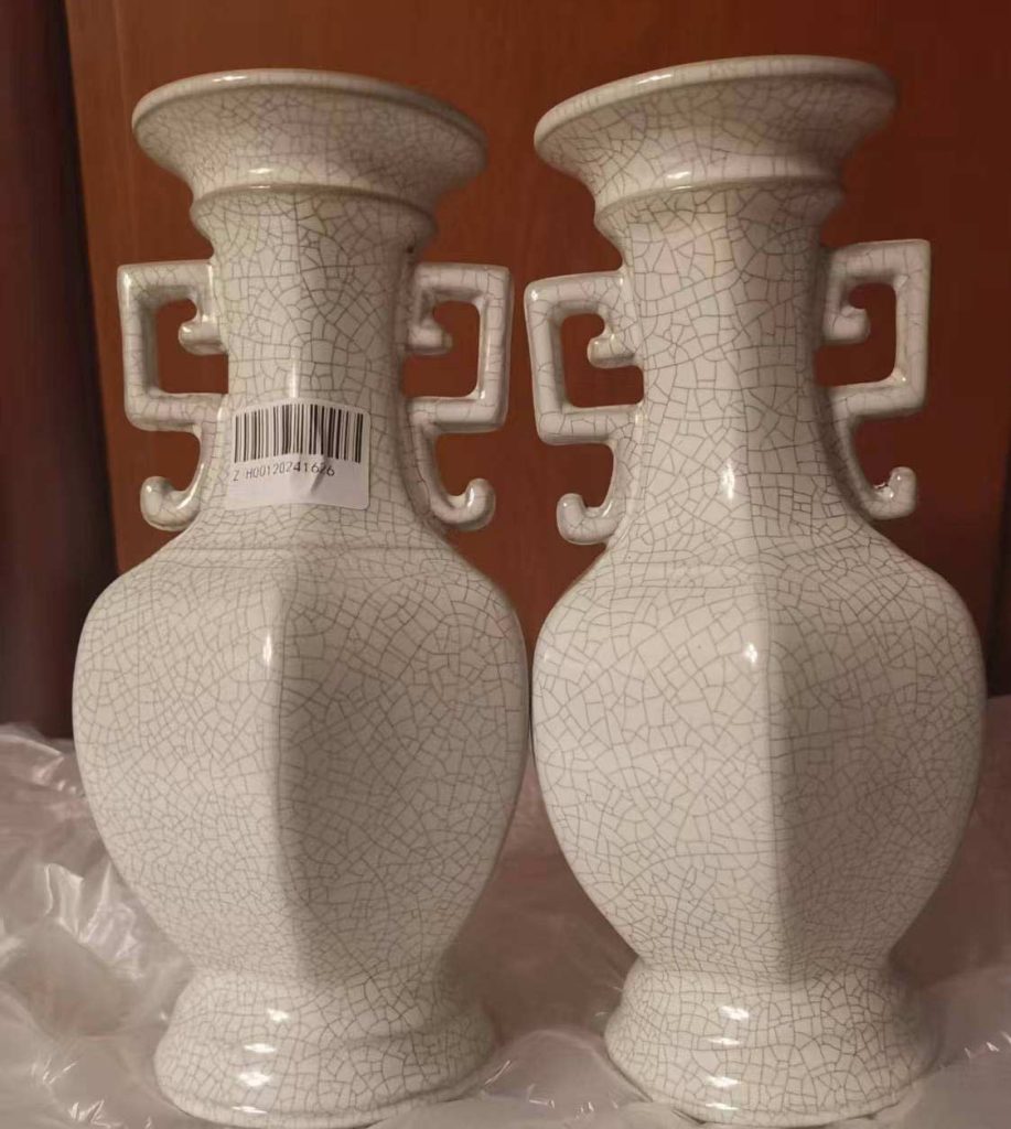 图片[1]-Five famous kiln green glaze with ear bottles in the Song Dynasty-国际艺术品交易网