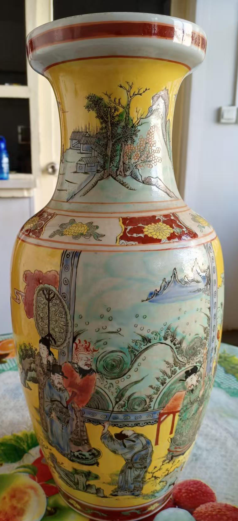 Jingdezhen ceramic antique Baizitu vase-国际艺术品交易网