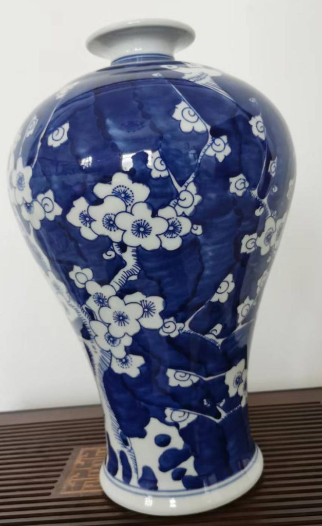 图片[1]-Jingdezhen hand-painted ceramic vase-国际艺术品交易网