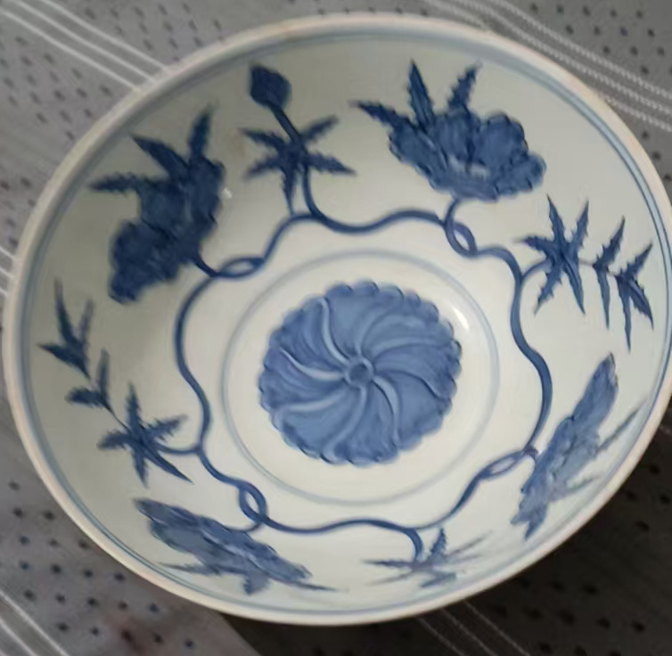 Mingchenghua blue and white hand-painted okra pattern porcelain bowl-国际艺术品交易网