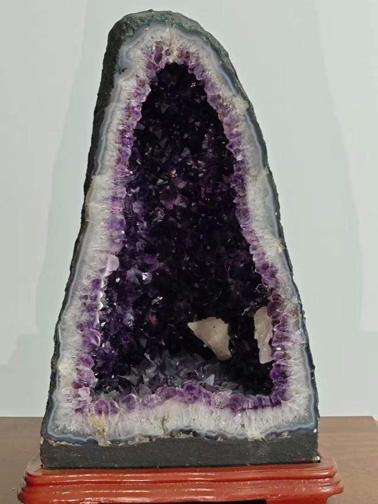 图片[1]-Natural amethyst-国际艺术品交易网