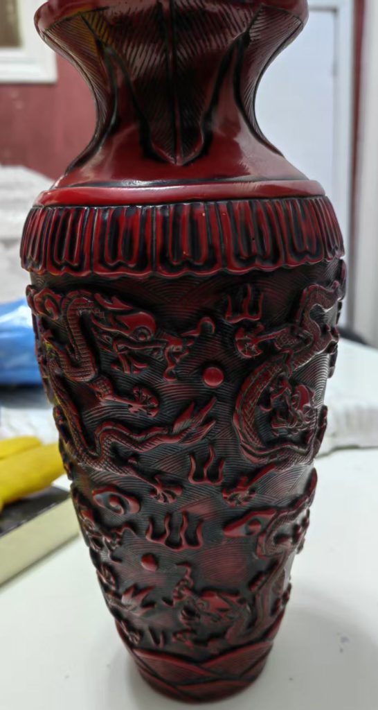 图片[1]-Qianlong annual Acre red coral dragon pattern bottle-国际艺术品交易网