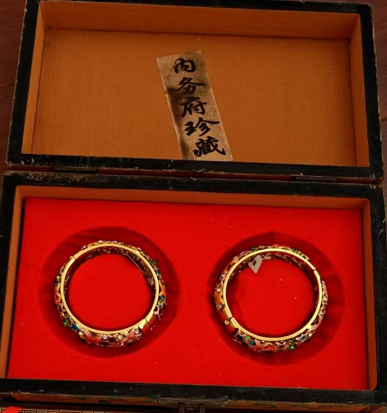 Qing Palace ancient gold pinched silk cloisonne live buckle bracelet-国际艺术品交易网