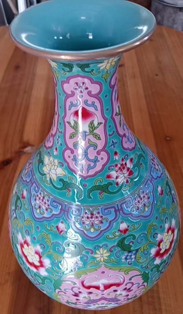 图片[1]-Qing Yongzheng enamel double dragon elephant ear bottle-国际艺术品交易网