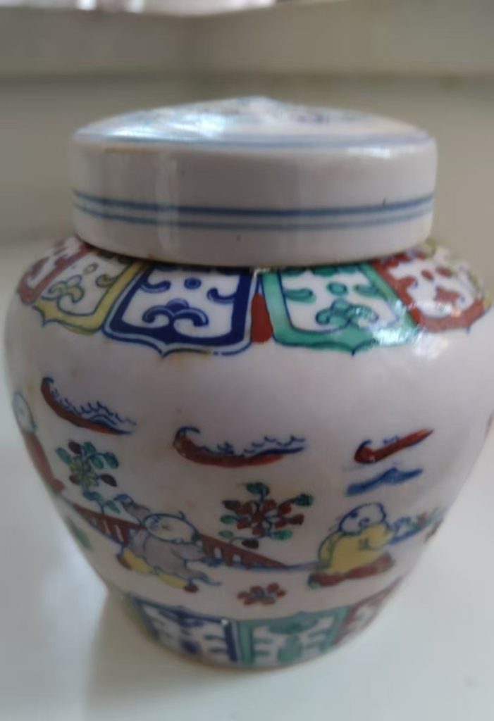 图片[1]-Red fetal porcelain hand-painted celestial jar-国际艺术品交易网