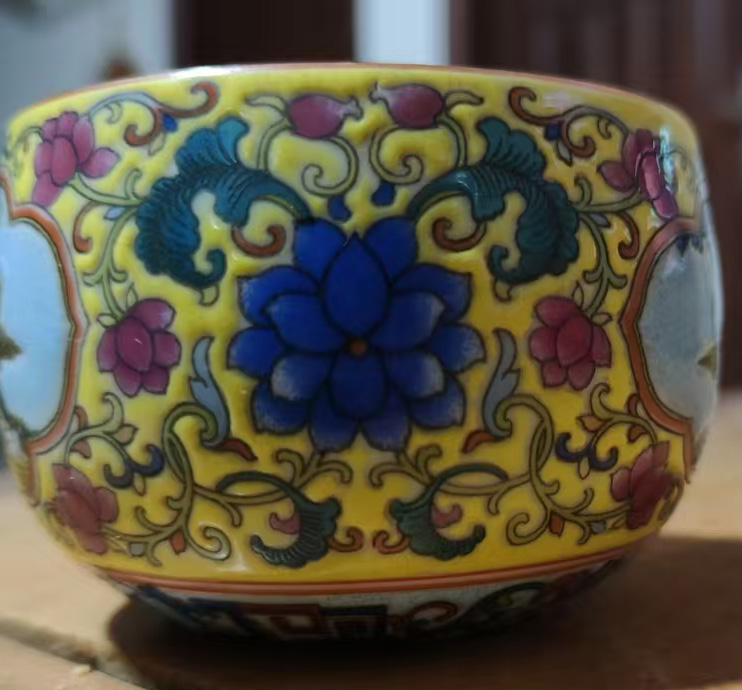 Return to Yongzheng's golden enamel teacup-国际艺术品交易网