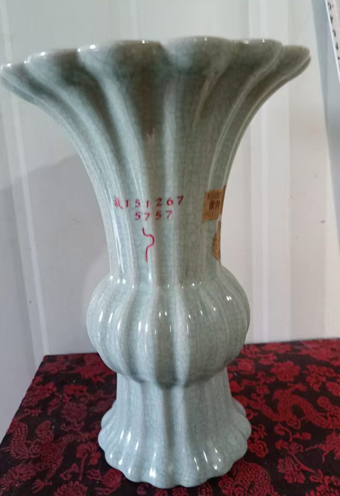 图片[1]-Vase Song porcelain collection official kiln powder blue glazed flower-国际艺术品交易网